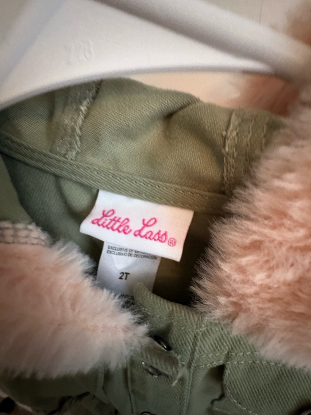 Little Lass Girl’s Olive Green Utility Jacket w/Pink Faux Fur Hood & Floral 2T - Picture 4 of 8